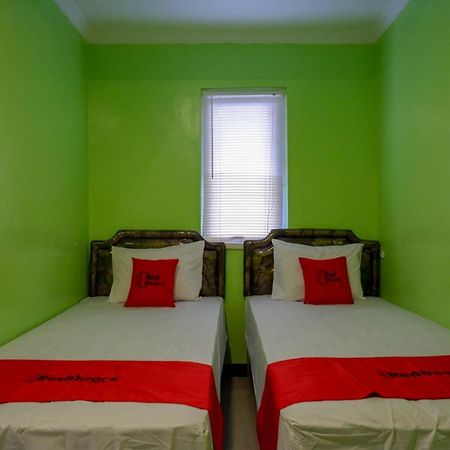 RedDoorz @ Jalan Gatot Subroto Semarang Hotel Bagian luar foto